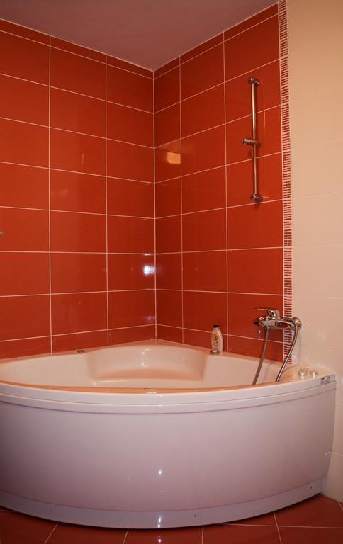 Apartman Ancora1 เทรบินเย ภายนอก รูปภาพ