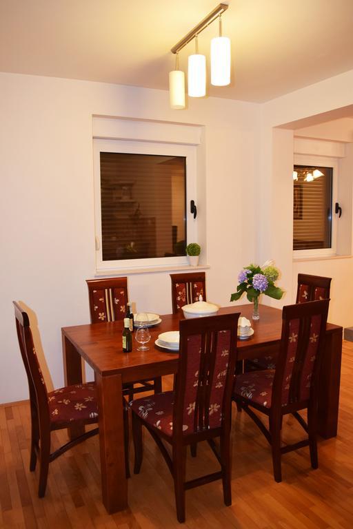 Apartman Ancora1 เทรบินเย ภายนอก รูปภาพ