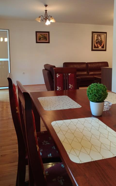 Apartman Ancora1 เทรบินเย ภายนอก รูปภาพ